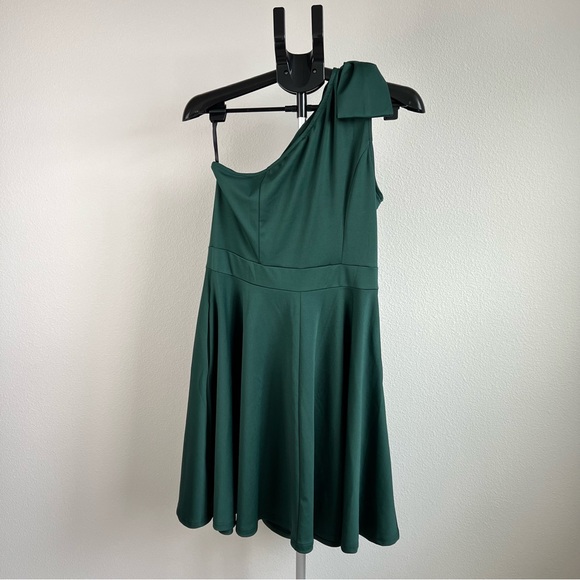 NWT Jasambac Green One Shoulder Bow Dress Women L Emerald Cocktail Party - Picture 4 of 11